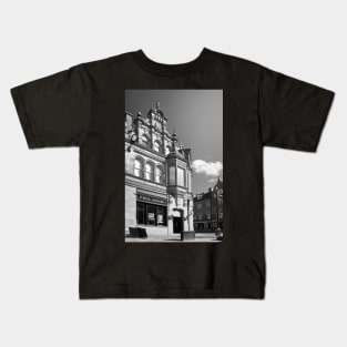 Free house Kids T-Shirt